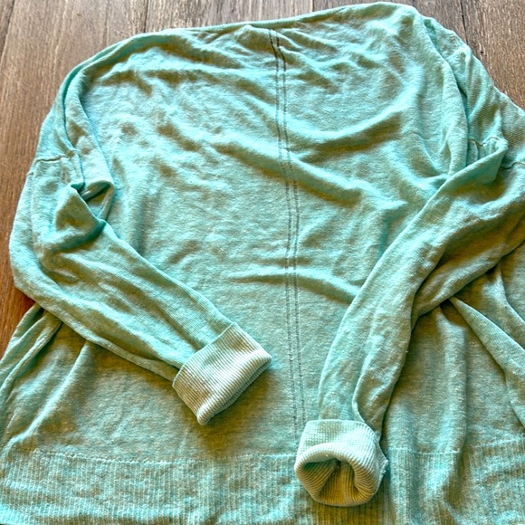 JCrew delicate long sleeve sweater with back detail and front pocket - Picture 3 of 4